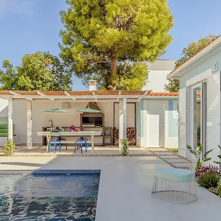 Villa Blue - Coastal Escape