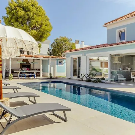 Villa Blue - Coastal Escape